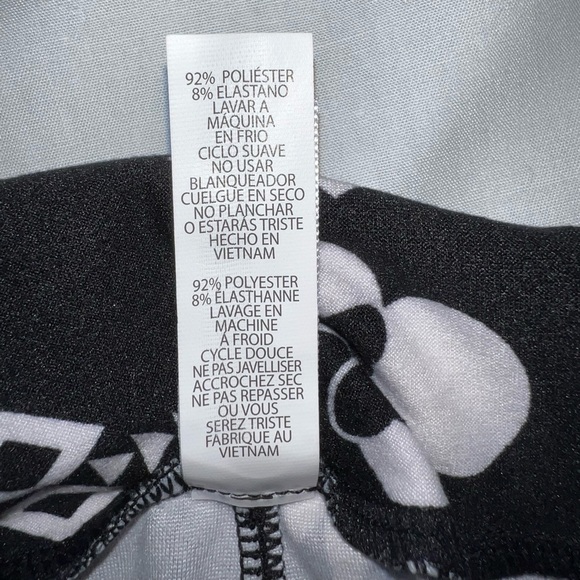 LuLaroe Disney Mickey Tall/Curvy(plus) black/white print legging - Picture 5 of 7